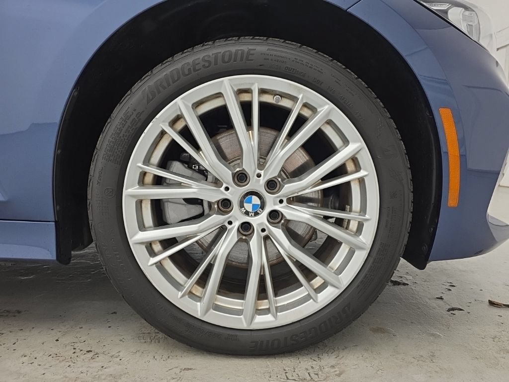 Used 2023 BMW 330i xDrive Sedan w/ Driving Assistance Package AWD/4WD image 18