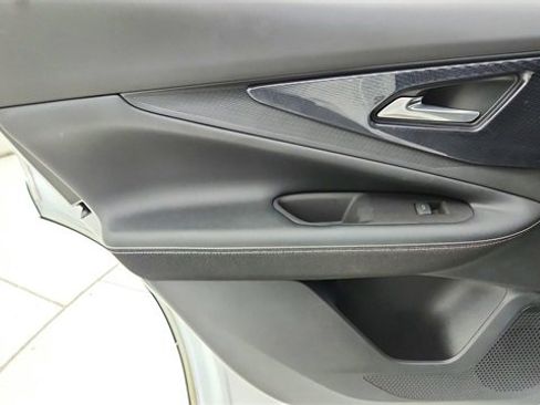 Used 2024 Chevrolet Blazer EV LT image 32