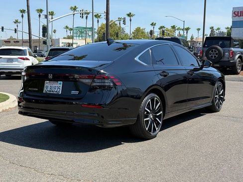 Used 2024 Honda Accord Touring image 9