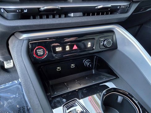 New 2025 Audi SQ5 Premium Plus image 23