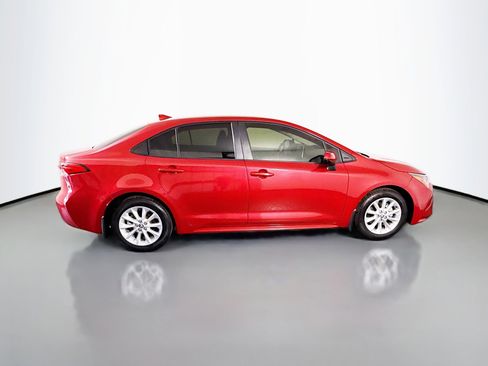 Used 2021 Toyota Corolla LE w/ LE Convenience Package image 11
