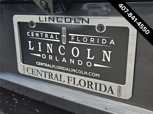 New 2026 Lincoln Navigator Premiere AWD/4WD image 6
