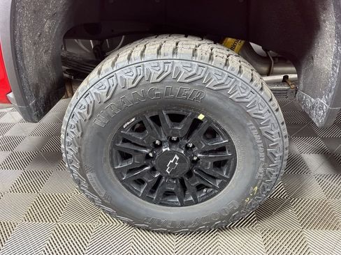 New 2026 Chevrolet Silverado 2500 ZR2 AWD/4WD image 21