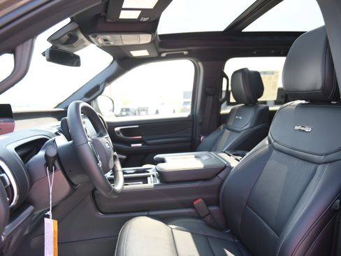 New 2027 Ford Expedition Platinum w/ Stealth Appearance Package RWD image 15
