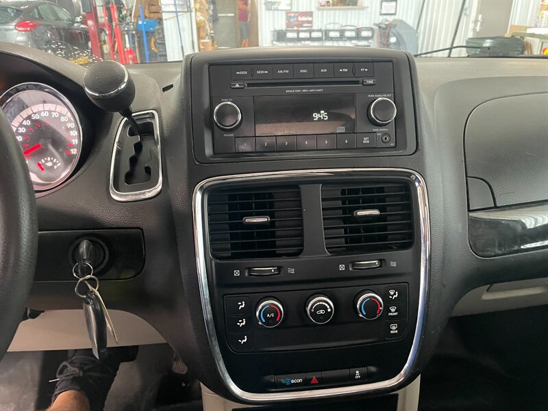 Used 2014 RAM C/V Tradesman FWD image 9