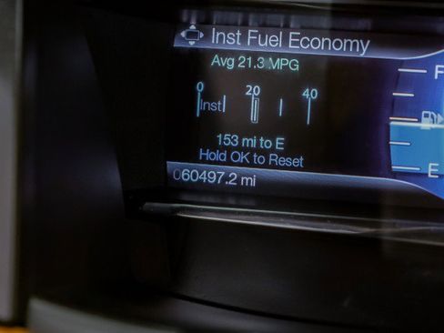 Used 2015 Lincoln MKS w/ Equipment Group 101A image 19