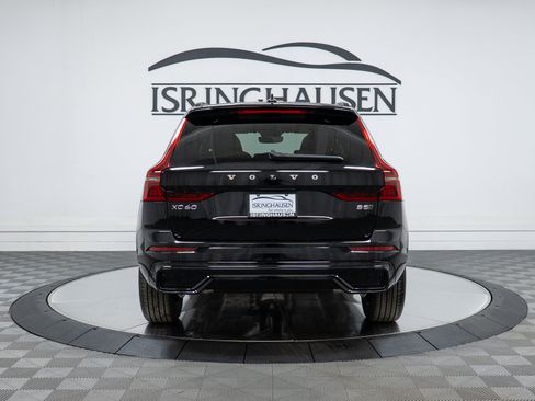 New 2026 Volvo XC60 B5 Core AWD/4WD image 6