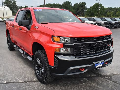 Used 2020 Chevrolet Silverado 1500 Custom Trail Boss w/ Custom Convenience Package AWD/4WD image 13