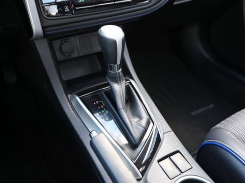 Used 2017 Toyota Corolla SE w/ Carpet Mat Package (TMS) image 21