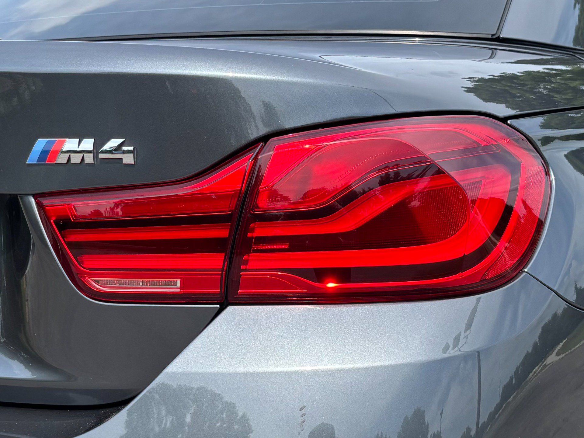 Used 2019 BMW M4 Convertible w/ Competition Package RWD image 50