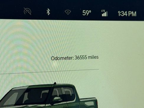 Used 2022 Rivian R1T Adventure image 5