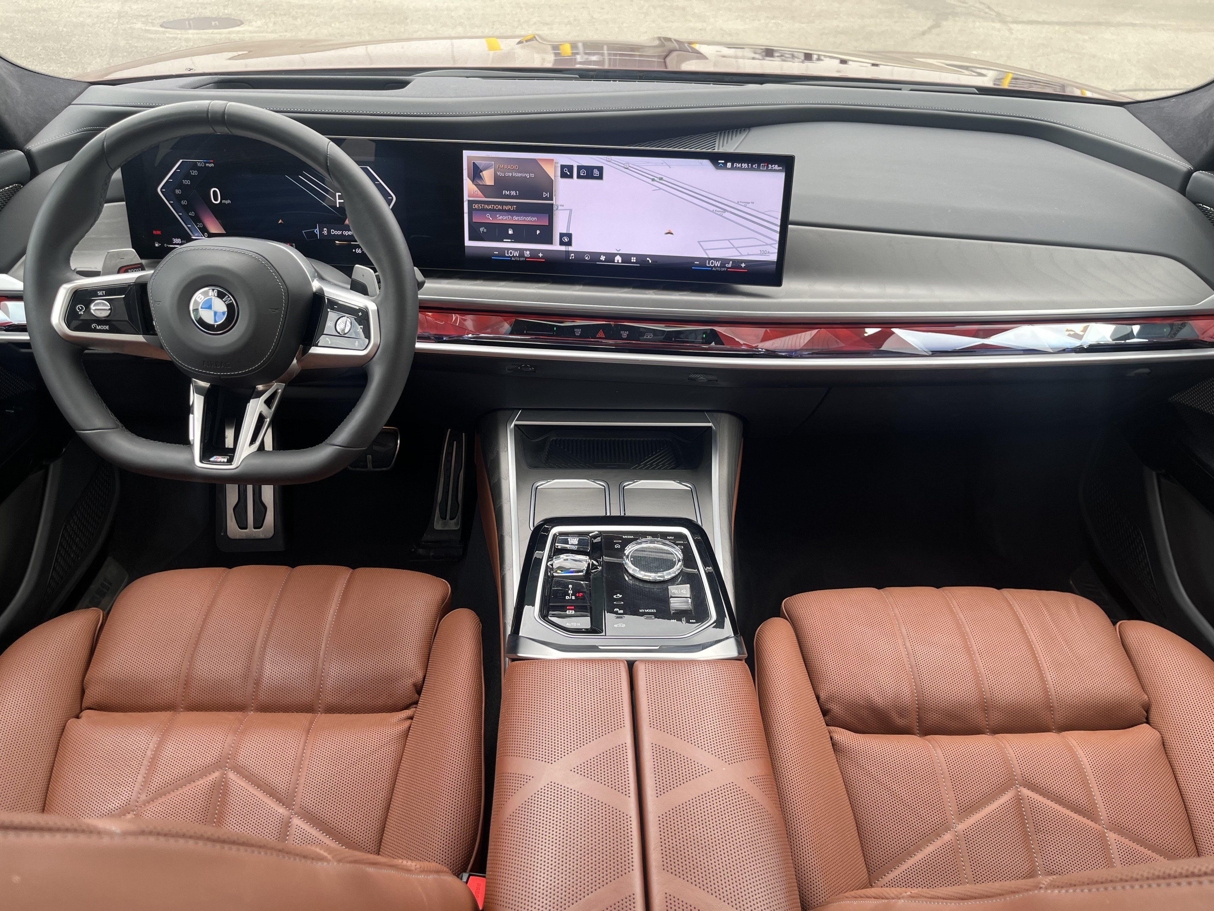 Certified 2023 BMW 760i xDrive AWD/4WD image 10