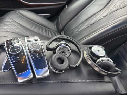 Used 2018 Mercedes-Benz S 560 4MATIC Sedan image 52
