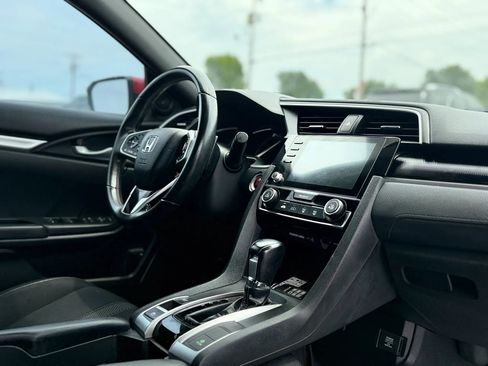 Used 2019 Honda Civic Sport image 25
