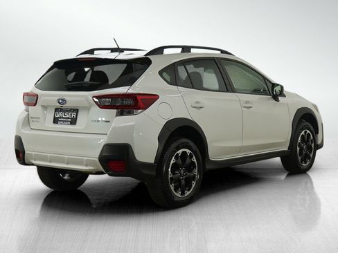 Used 2022 Subaru Crosstrek 2.0i image 5
