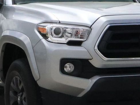 Used 2023 Toyota Tacoma SR5 RWD image 9