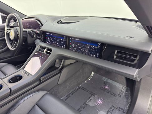Used 2023 Porsche Taycan 4S w/ Premium Package image 13