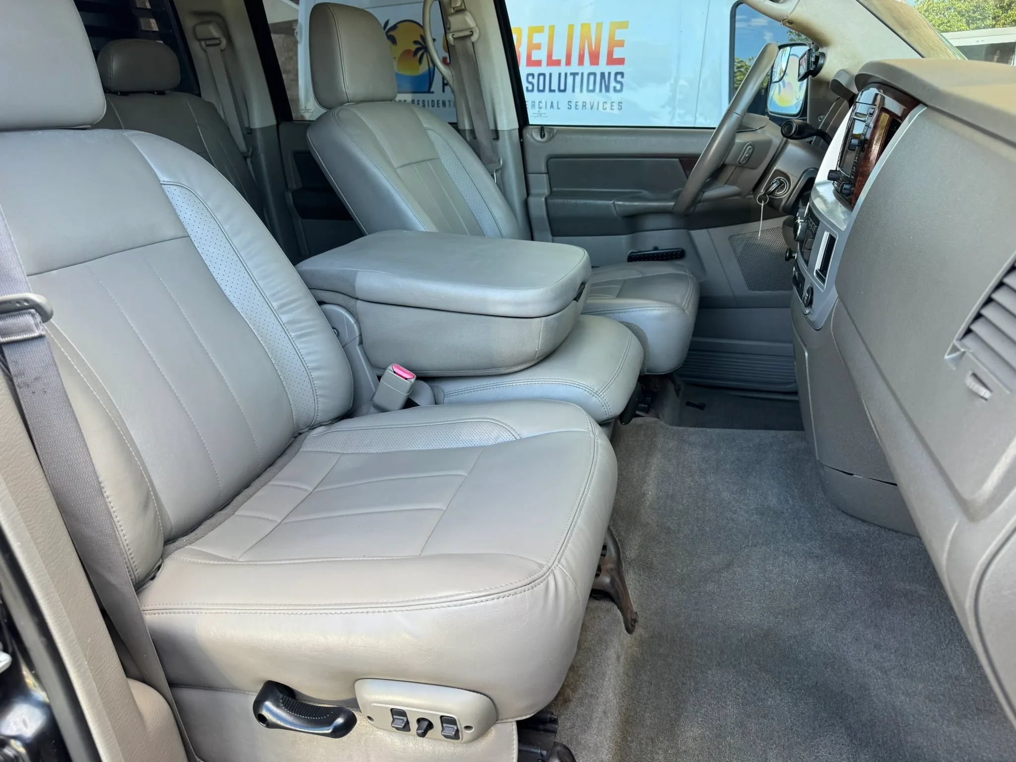 Used 2009 Dodge Ram 3500 Truck Laramie w/ Trailer Tow Group AWD/4WD image 24