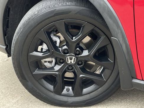 Used 2023 Honda HR-V Sport image 9