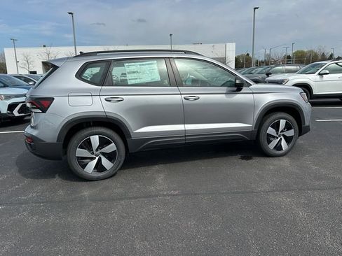 New 2026 Volkswagen Taos S AWD/4WD image 7