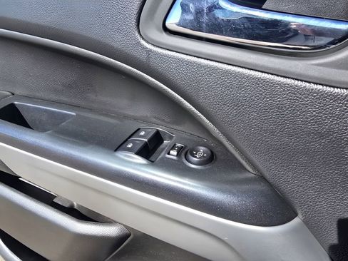 Used 2022 Chevrolet Colorado LT w/ Fleet Safety Package image 23