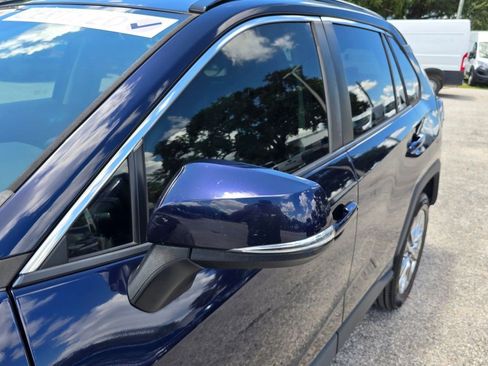 Used 2021 Toyota RAV4 XLE Premium FWD image 10
