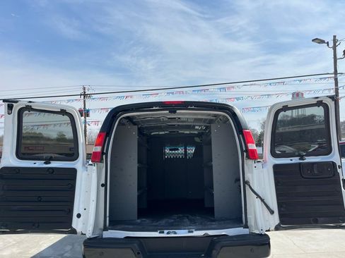 Used 2020 Chevrolet Express 2500 w/ Safety Package RWD image 7