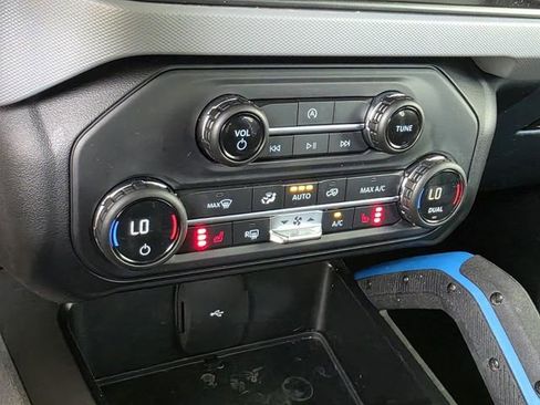 Used 2021 Ford Bronco Black Diamond AWD/4WD image 23
