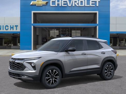 New 2026 Chevrolet TrailBlazer ACTIV FWD image 2