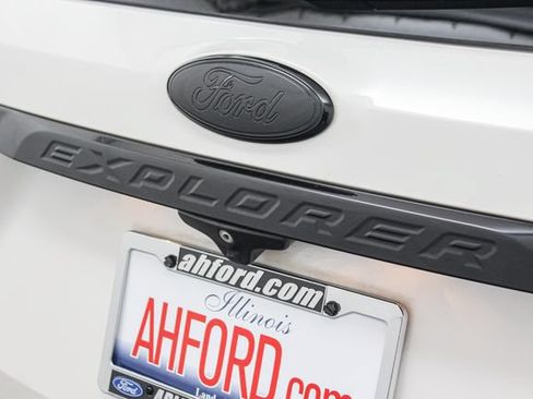 Used 2017 Ford Explorer Sport w/ Equipment Group 401A AWD/4WD image 11