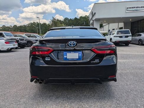 Used 2024 Toyota Camry SE w/ Audio Upgrade Package FWD image 5