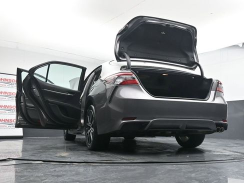 Used 2021 Toyota Camry SE image 45