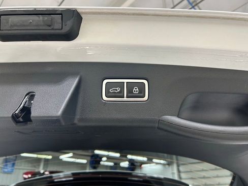 Used 2023 Kia Sorento SX AWD/4WD image 31