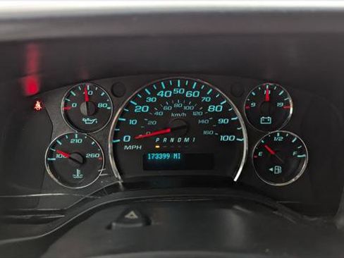 Used 2015 Chevrolet Express 3500 RWD image 21