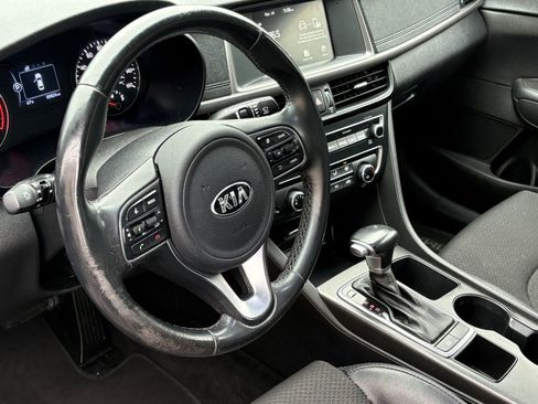 Used 2018 Kia Optima S w/ Panoramic Sunroof Package FWD image 11