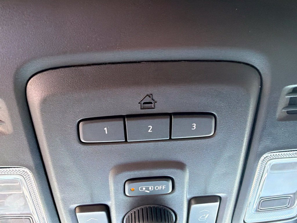 Used 2024 GMC Yukon AT4 AWD/4WD image 29