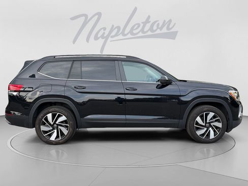 Used 2025 Volkswagen Atlas SE FWD image 7