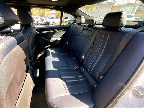 Used 2018 BMW 530i w/ Premium Package image 20