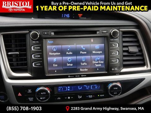 Used 2017 Toyota Highlander XLE w/ Carpet Mat Package image 25