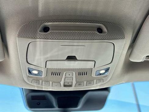 Used 2023 Lincoln Navigator L Reserve AWD/4WD image 25