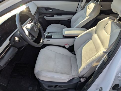 Used 2023 Nissan Ariya AWD image 27