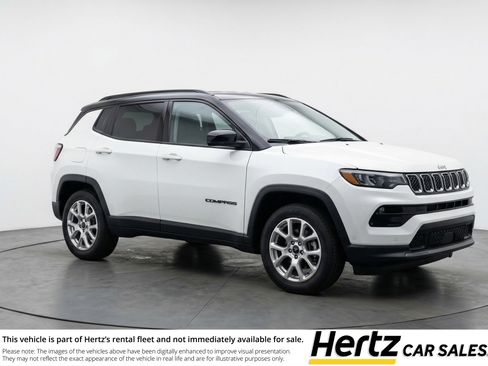 Used 2025 Jeep Compass Limited image 1