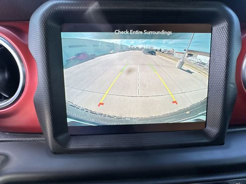 Used 2021 Jeep Wrangler Unlimited Rubicon image 15