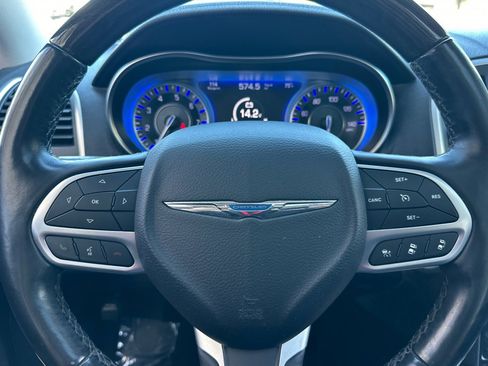 Used 2018 Chrysler 300 Limited w/ Safetytec Plus Group RWD image 17