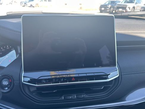 New 2026 Jeep Compass Latitude AWD/4WD image 14