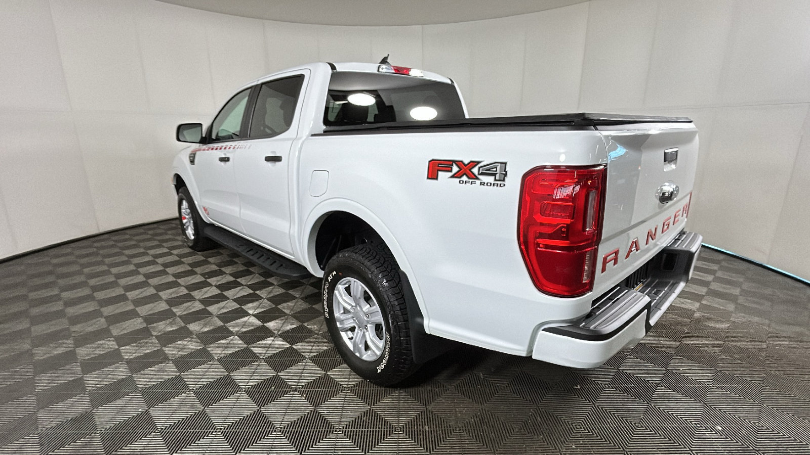 Used 2022 Ford Ranger XLT w/ FX4 Off-Road Package AWD/4WD image 5