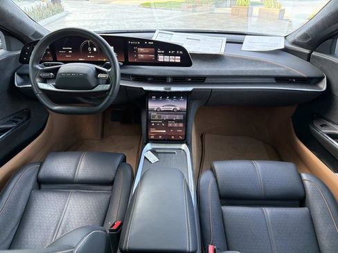 Used 2022 Lucid Air Grand Touring image 24