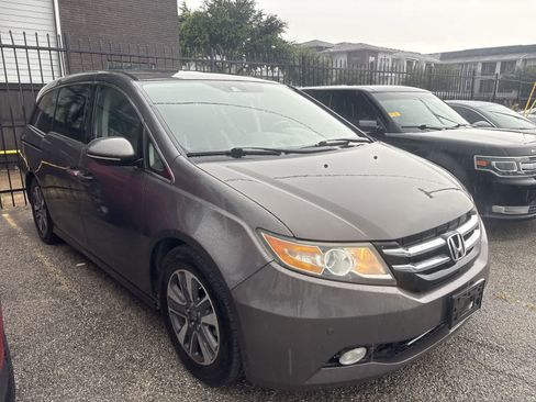 Used 2014 Honda Odyssey Touring Elite image 5