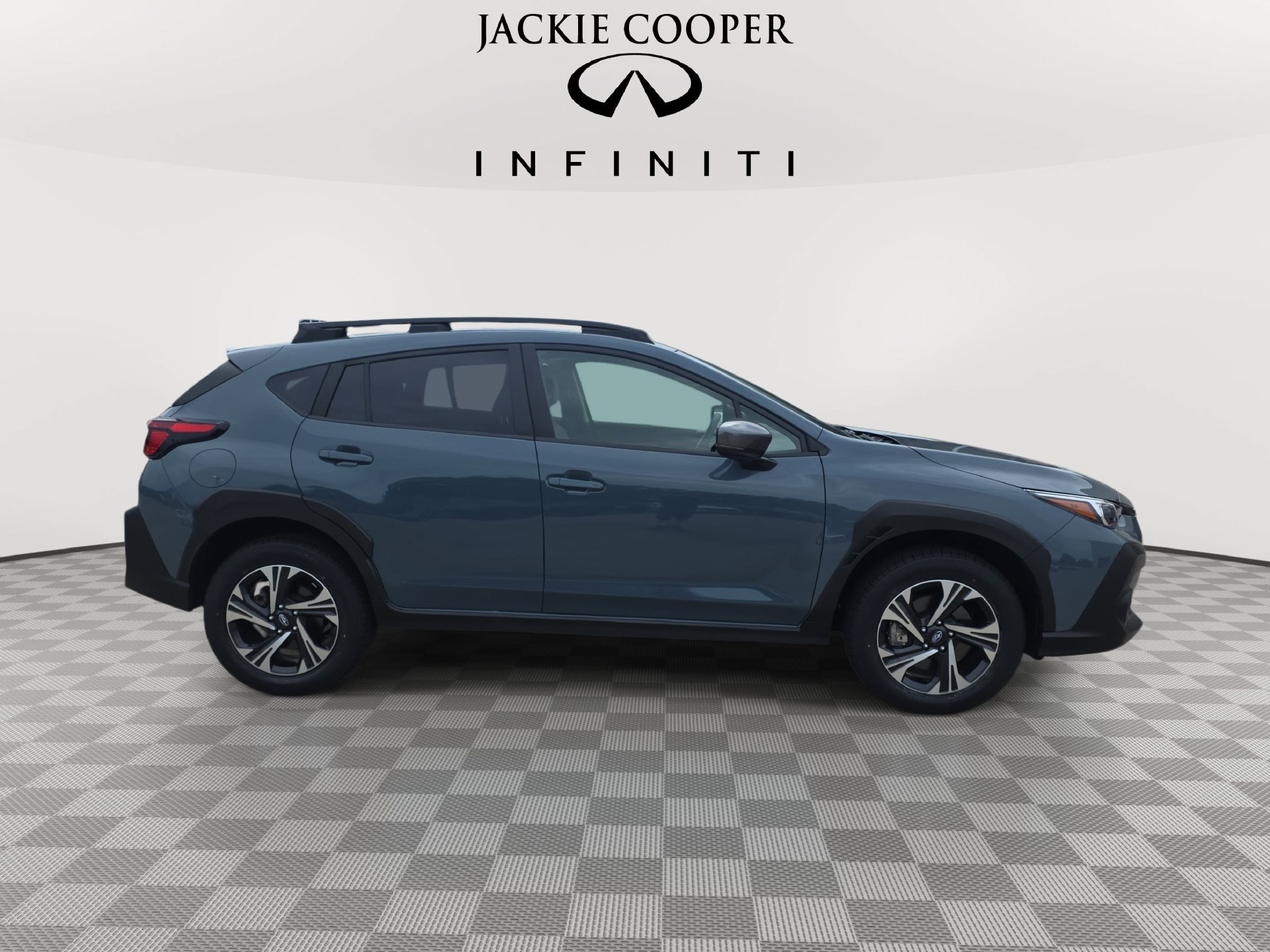 Used 2024 Subaru Crosstrek 2.0i Premium AWD/4WD image 4