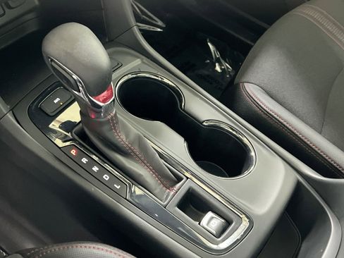 Used 2022 Chevrolet Equinox RS image 20